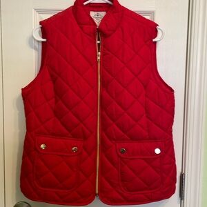 Red quilted puffer vest. NWT